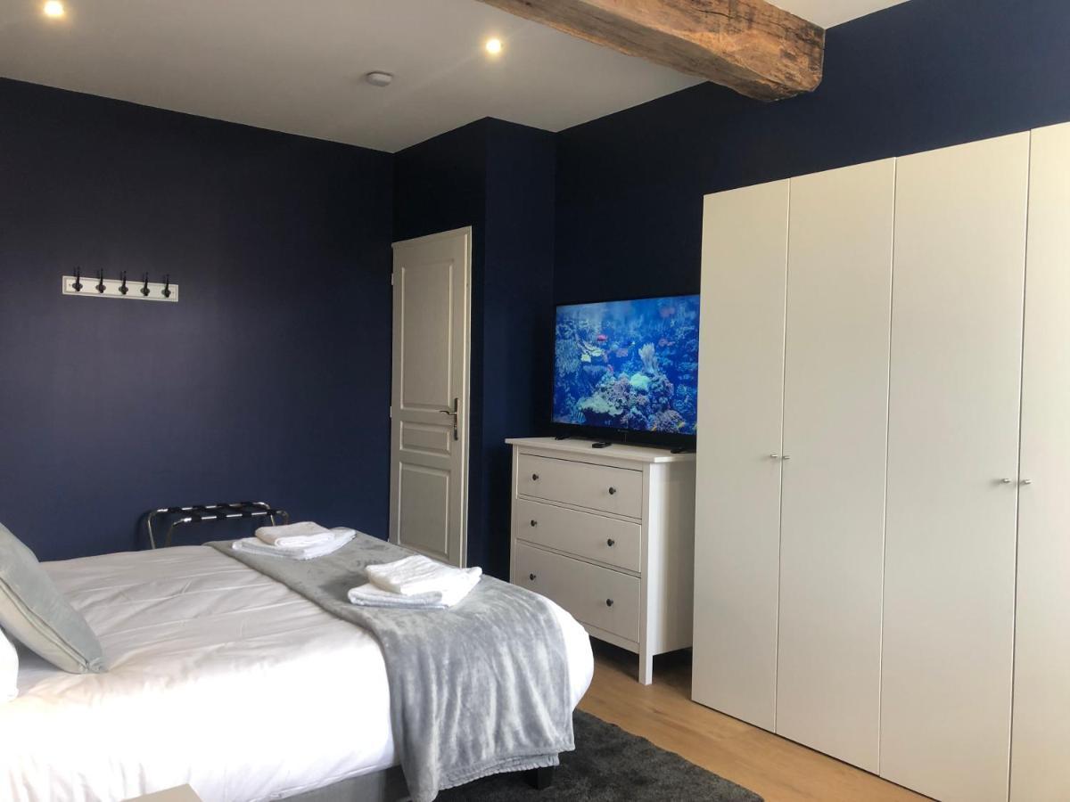 Hotel Restaurant La Place Saint-Amand-Mont-Rond Екстериор снимка