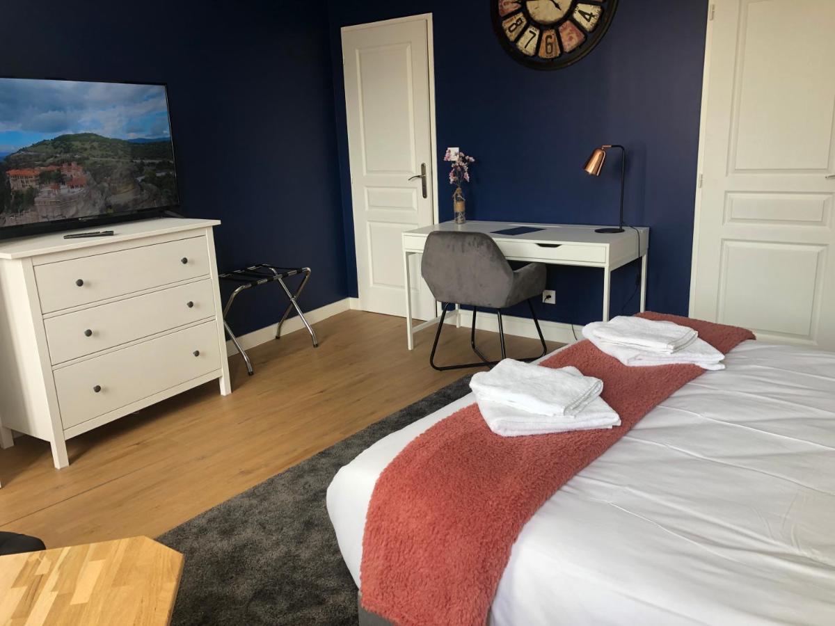 Hotel Restaurant La Place Saint-Amand-Mont-Rond Екстериор снимка