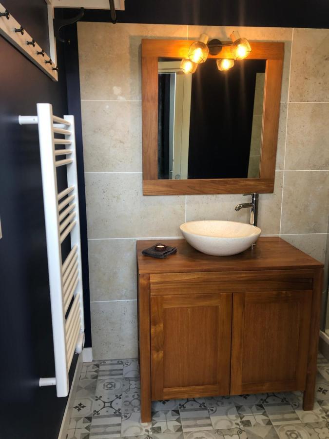 Hotel Restaurant La Place Saint-Amand-Mont-Rond Екстериор снимка