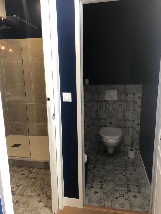 Hotel Restaurant La Place Saint-Amand-Mont-Rond Екстериор снимка