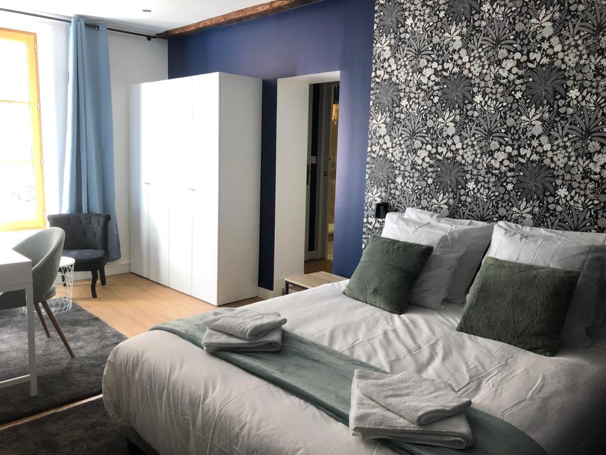 Hotel Restaurant La Place Saint-Amand-Mont-Rond Екстериор снимка