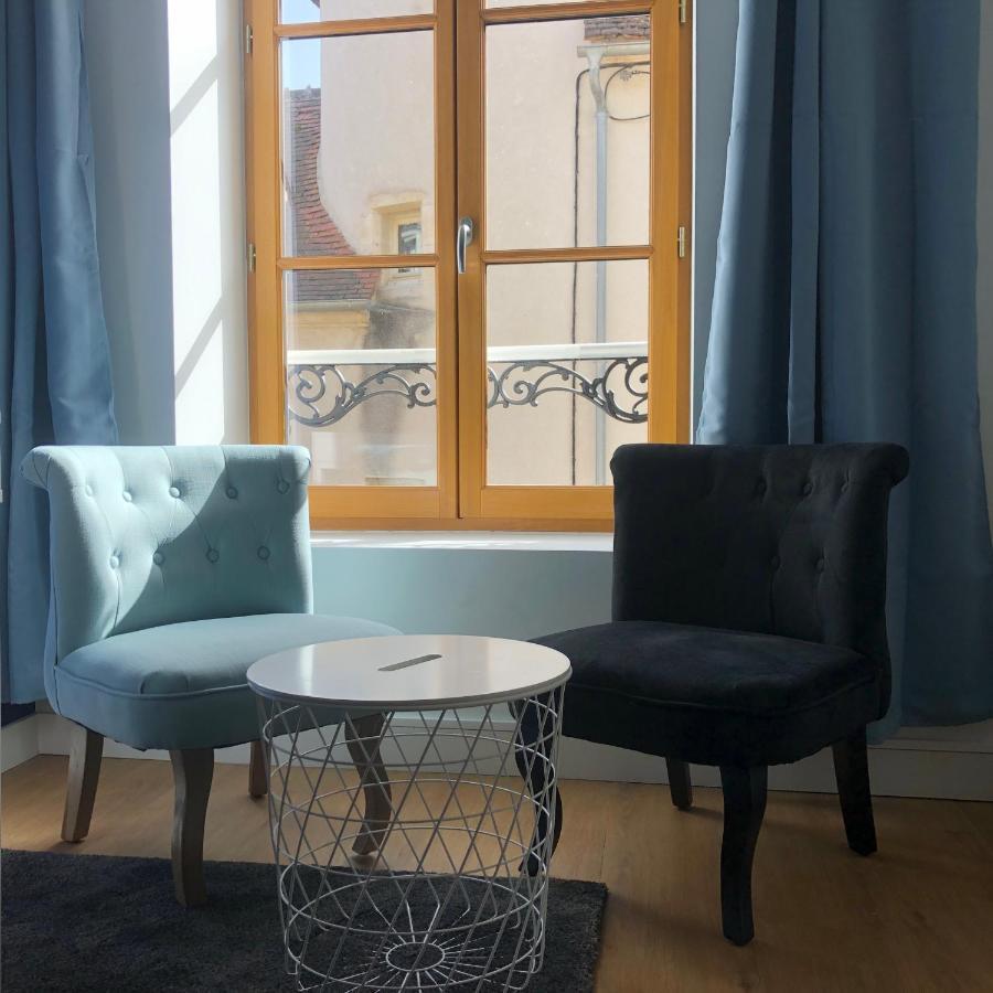 Hotel Restaurant La Place Saint-Amand-Mont-Rond Екстериор снимка